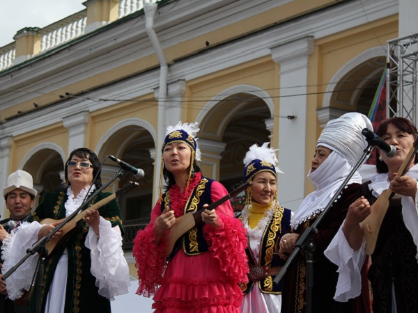 Киргизский фольклорный ансамбль «Насыйкат»